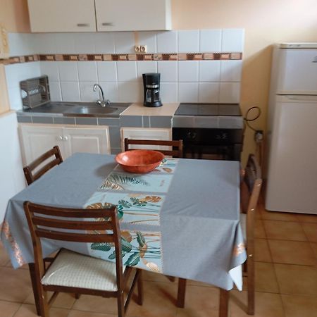 Appartement La Colombe à Riviere-Salee Extérieur photo