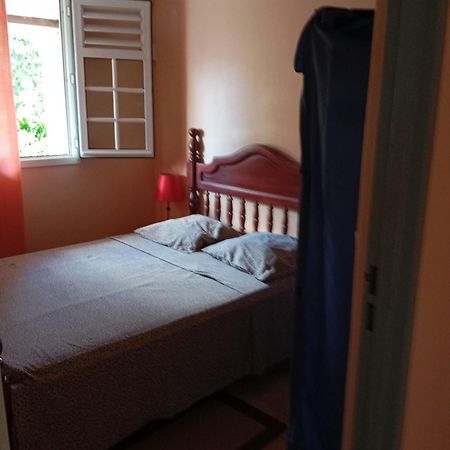 Appartement La Colombe à Riviere-Salee Extérieur photo