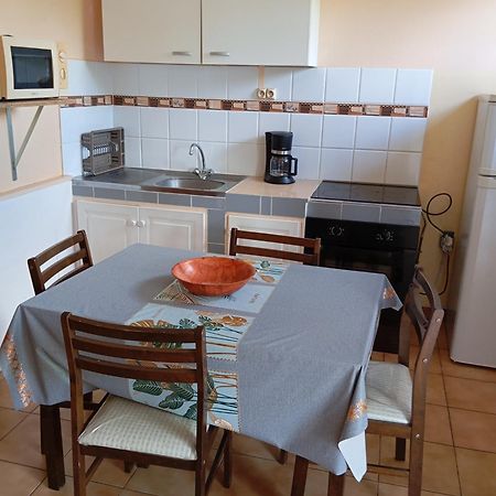 Appartement La Colombe à Riviere-Salee Extérieur photo